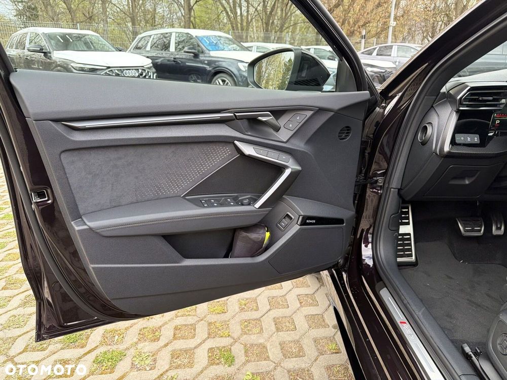 Audi RS3 Limousine TFSI Quattro S tronic - 9