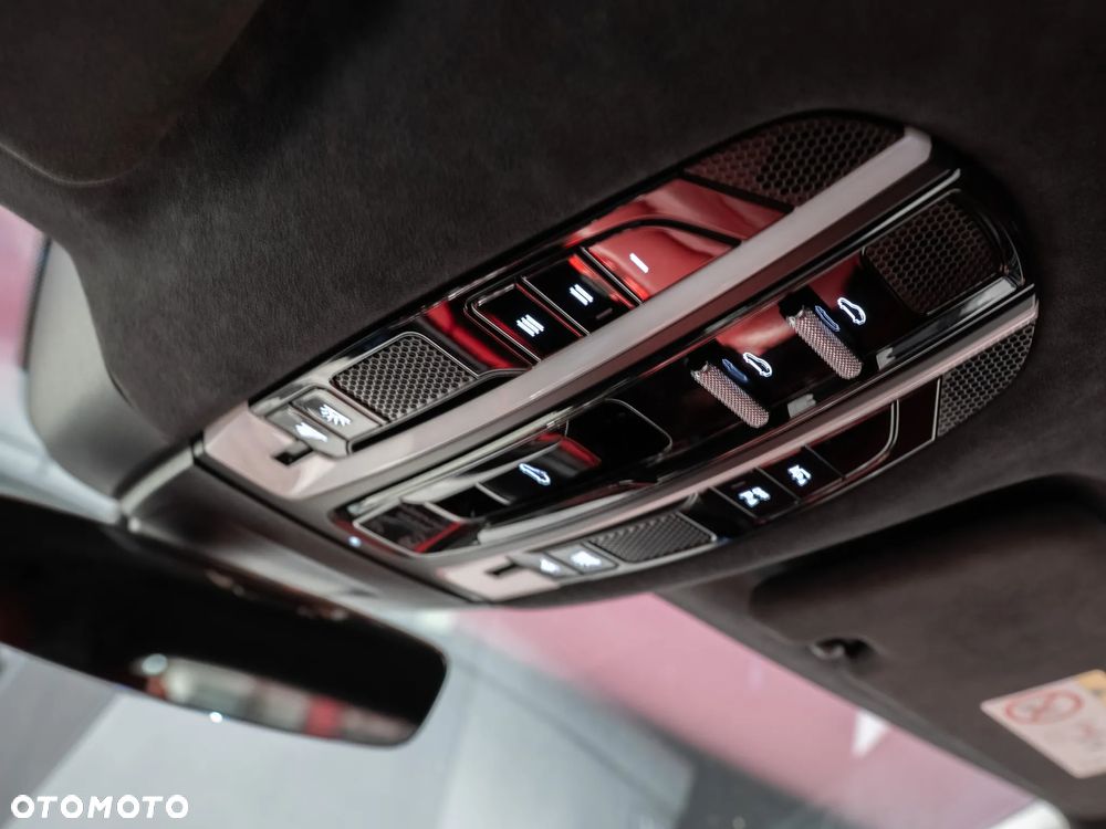 Porsche Panamera Turbo S E-Hybrid GPF - 39