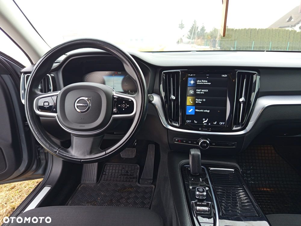 Volvo V60 T6 AWD Twin Engine Geartronic Momentum Pro - 17