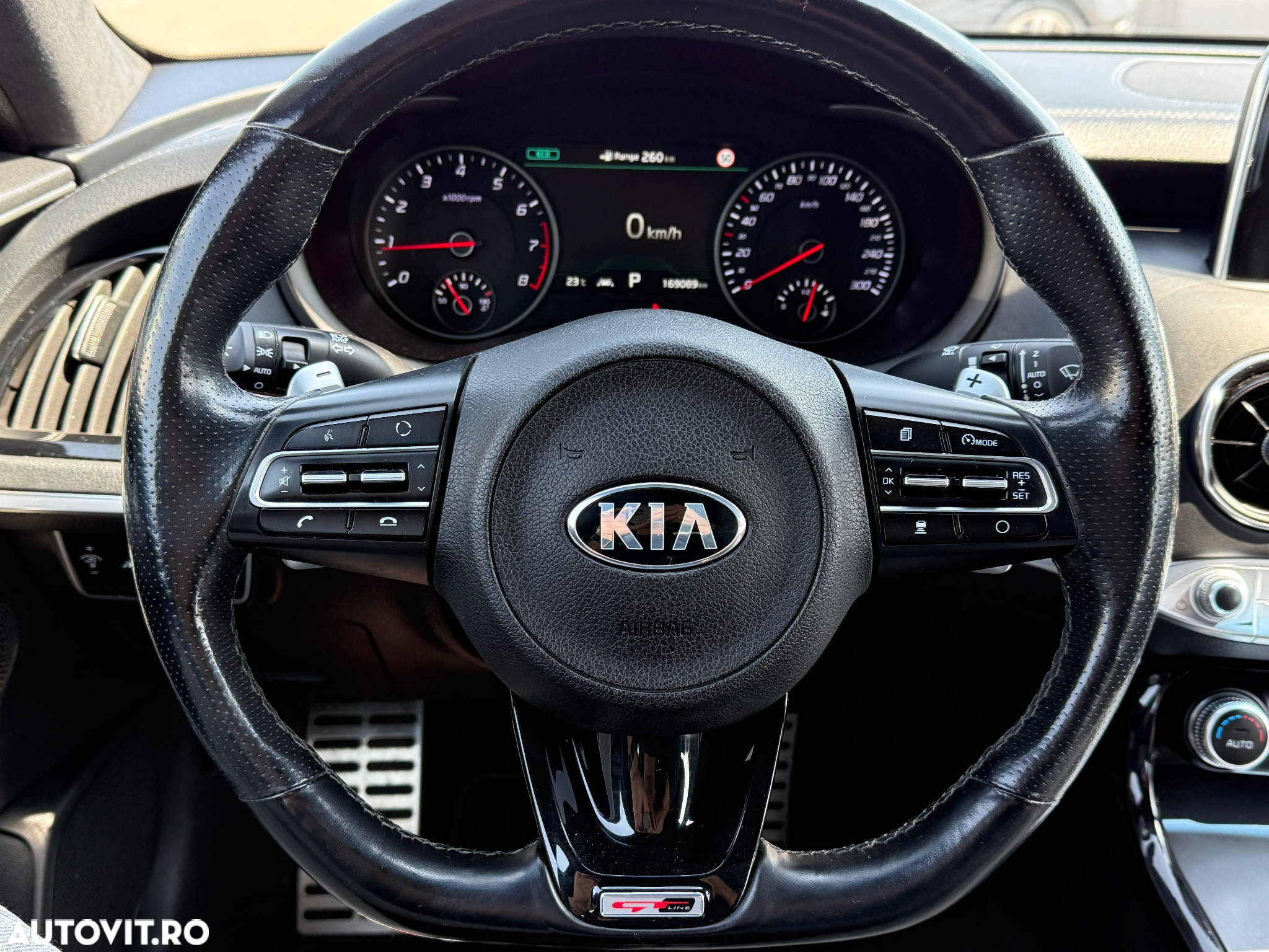 Kia Stinger 2.0 T-GDI RWD GT Line - 6