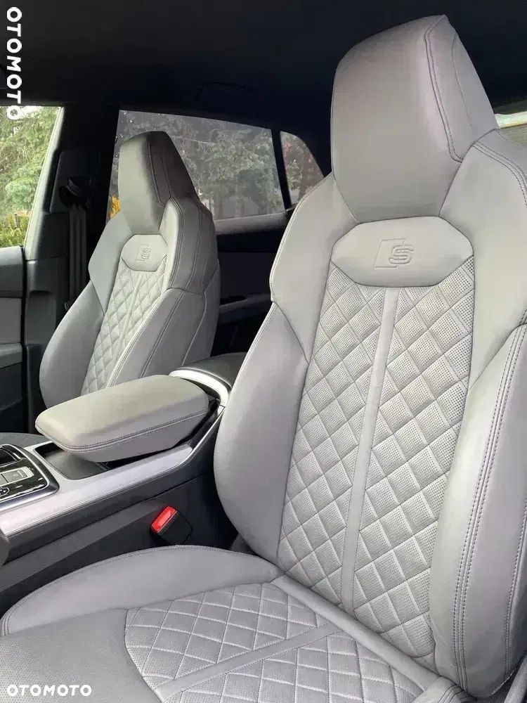Audi SQ8 - 32