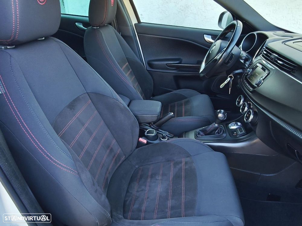 Alfa Romeo Giulietta 1.6 JTDM Sport J18 TCT - 29