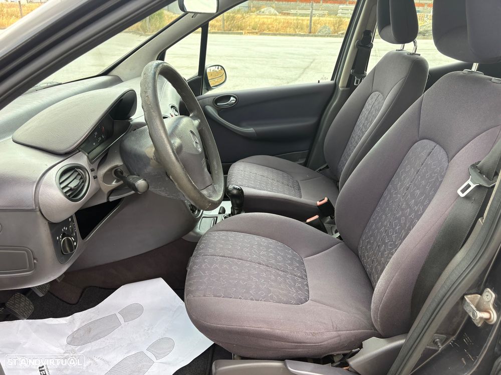 Mercedes-Benz A 140 Classic - 11