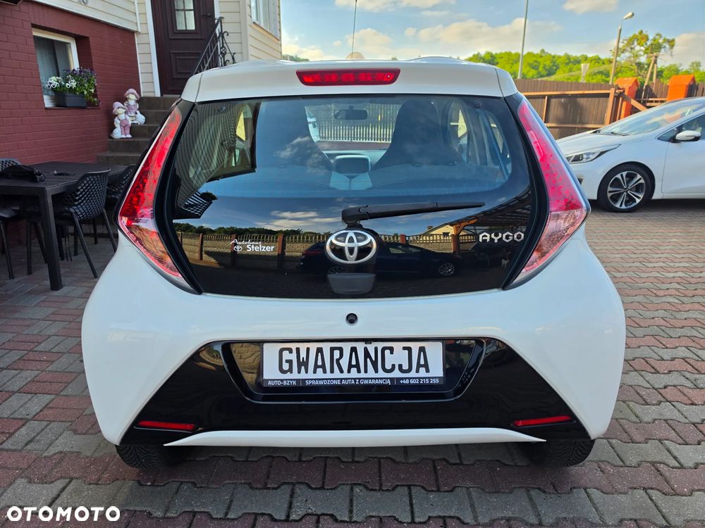 Toyota Aygo x-clusiv - 8