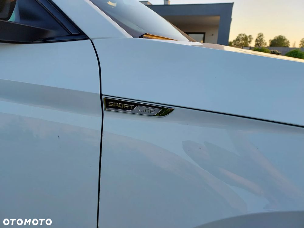 Skoda Superb 2.0 TDI Sportline DSG - 32
