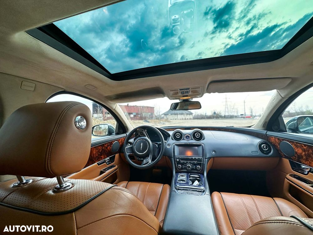 Jaguar XJ 3.0 V6 Luxury Aut SWB - 4