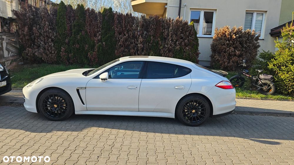 Porsche Panamera 4S - 6
