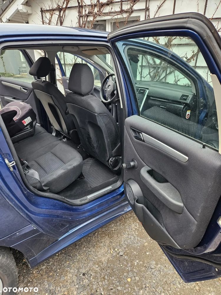 Mercedes-Benz Klasa B 180 CDI - 14