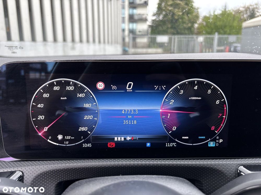 Mercedes-Benz CLA - 13