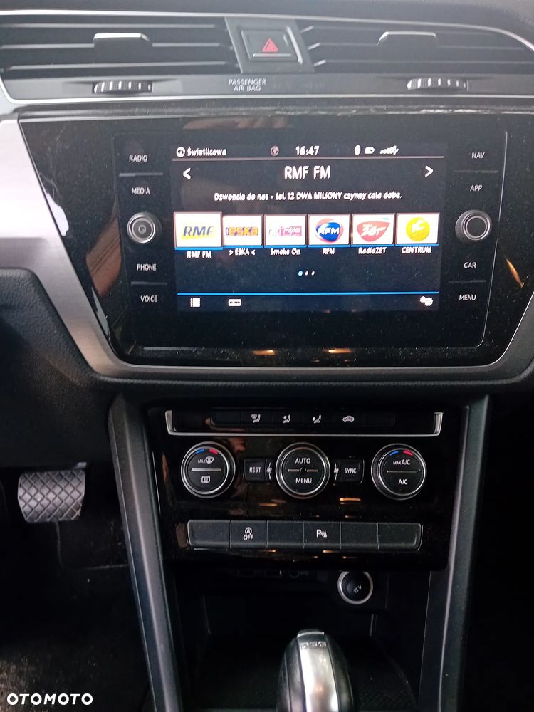 Volkswagen Touran - 13