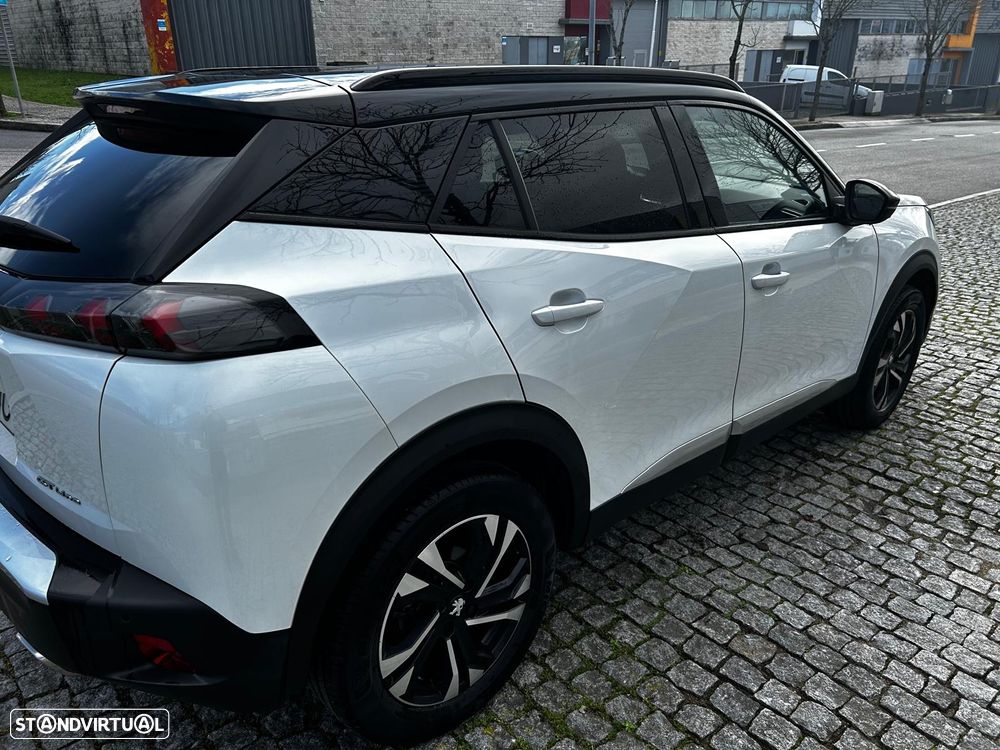 Peugeot 2008 1.2 PureTech GT Line - 3