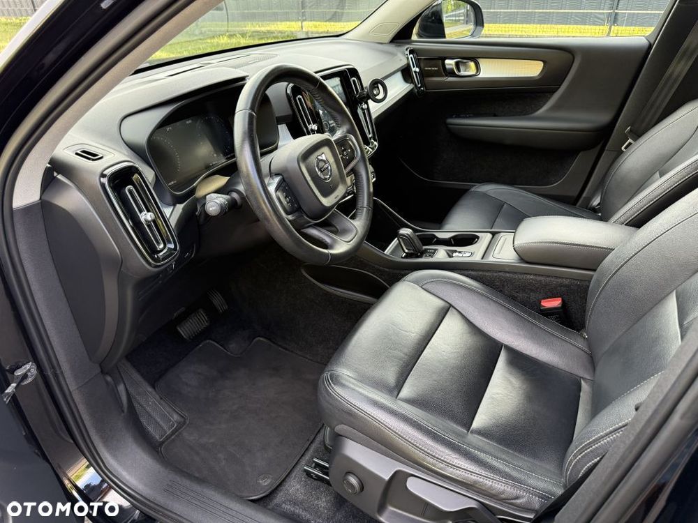 Volvo XC 40 D4 AWD Momentum - 14