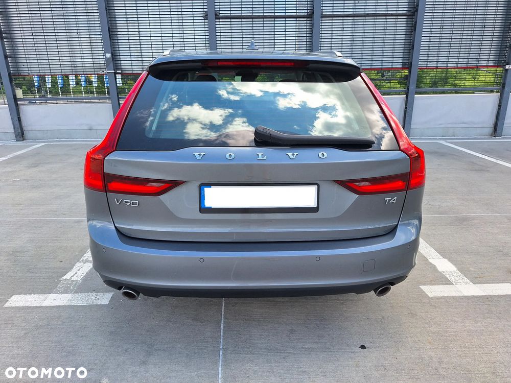 Volvo V90 T4 Momentum Pro - 10