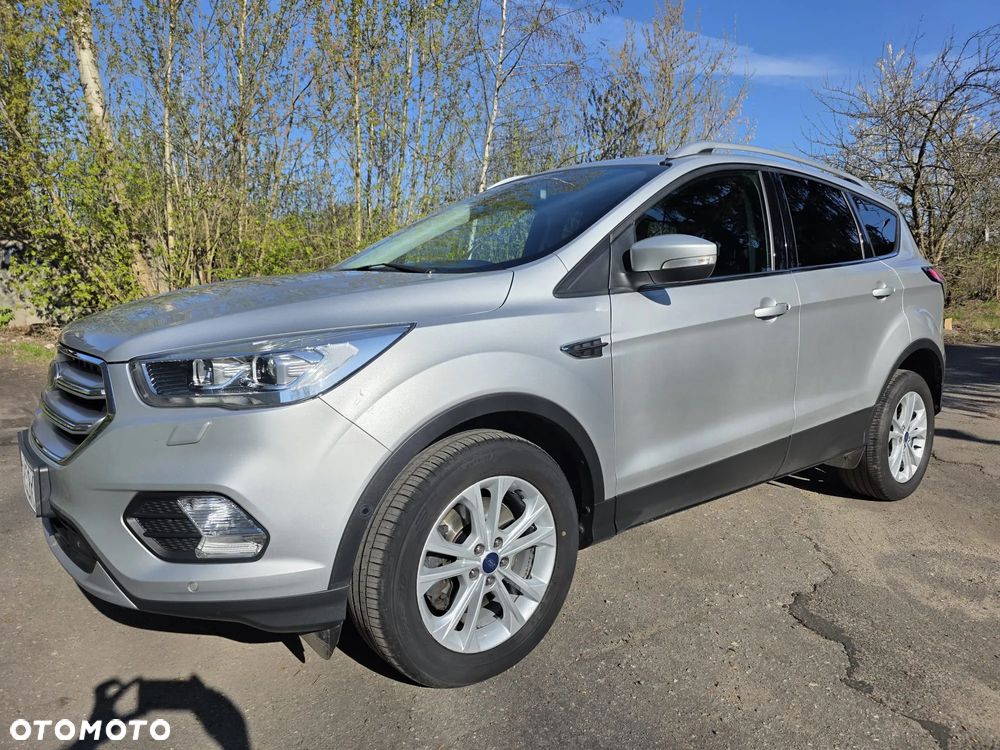 Ford Kuga - 2