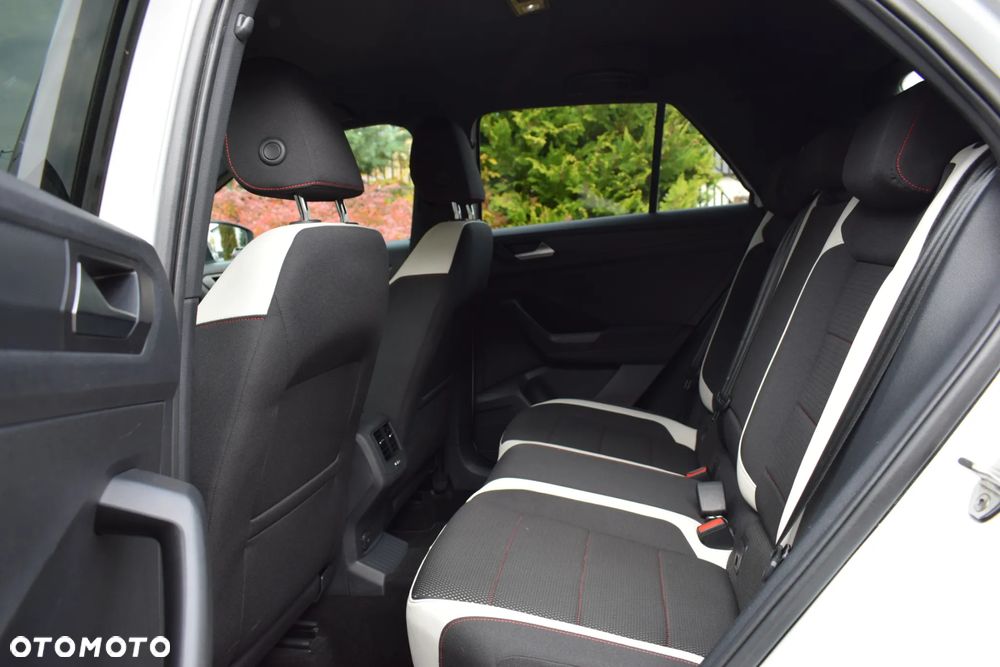 Volkswagen T-Roc 1.5 TSI GPF ACT Premium - 8