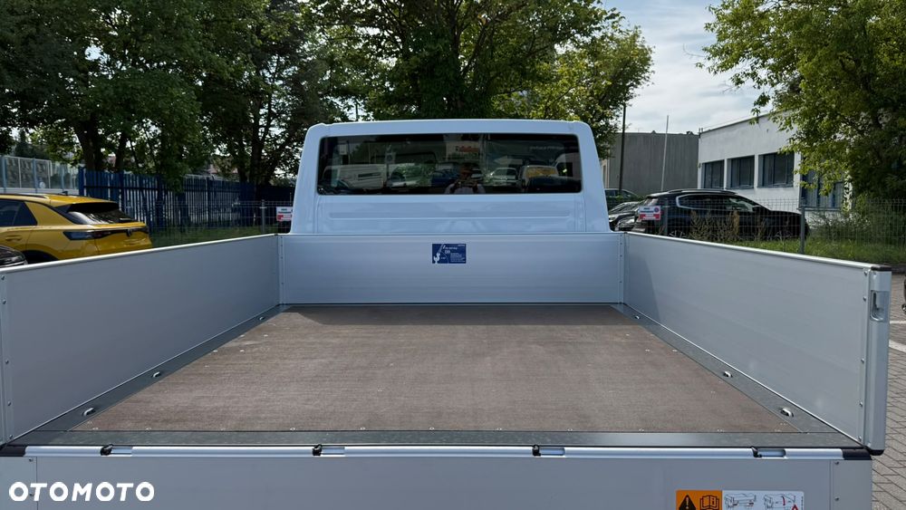 Volkswagen Transporter Skrzyniowy z podwójną kabiną - 10