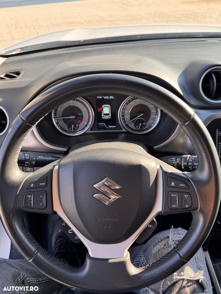 Suzuki Vitara - 11