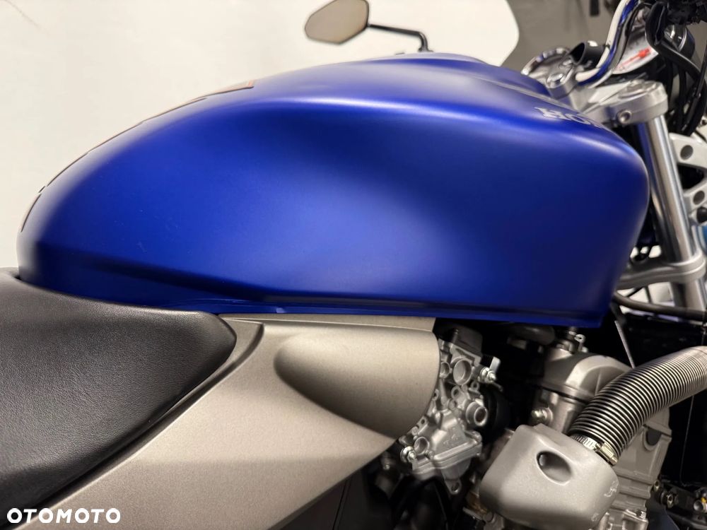 Honda Hornet - 32