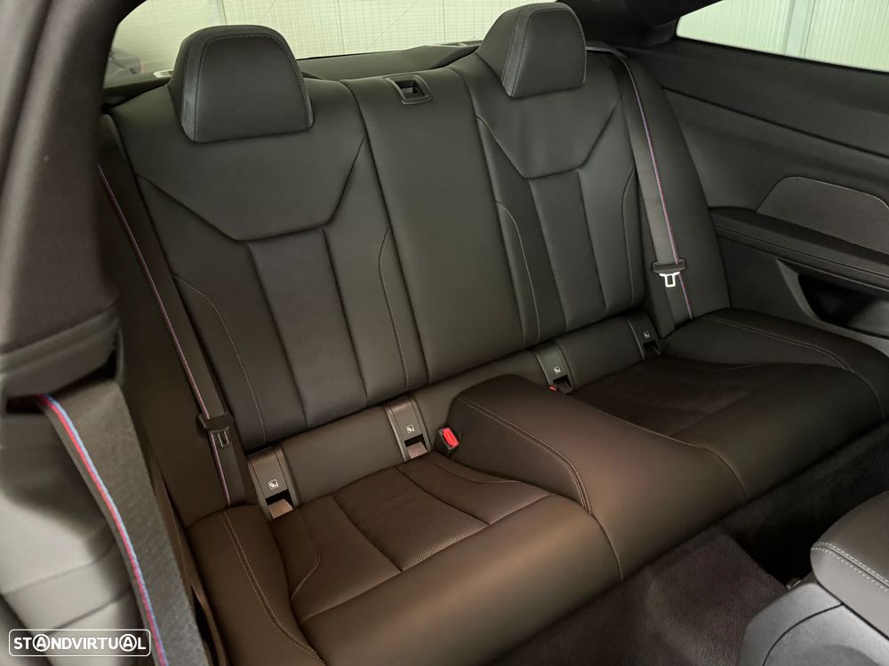 BMW M4 Competition Pack 50 anos M - 8