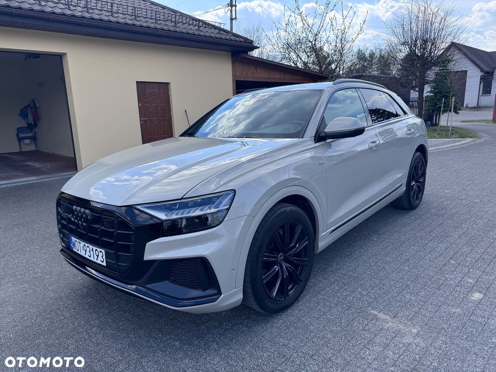Audi Q8 - 1