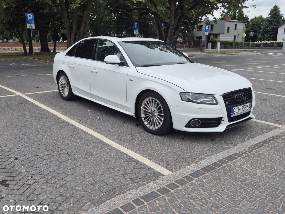 Audi A4 Limousine - 1