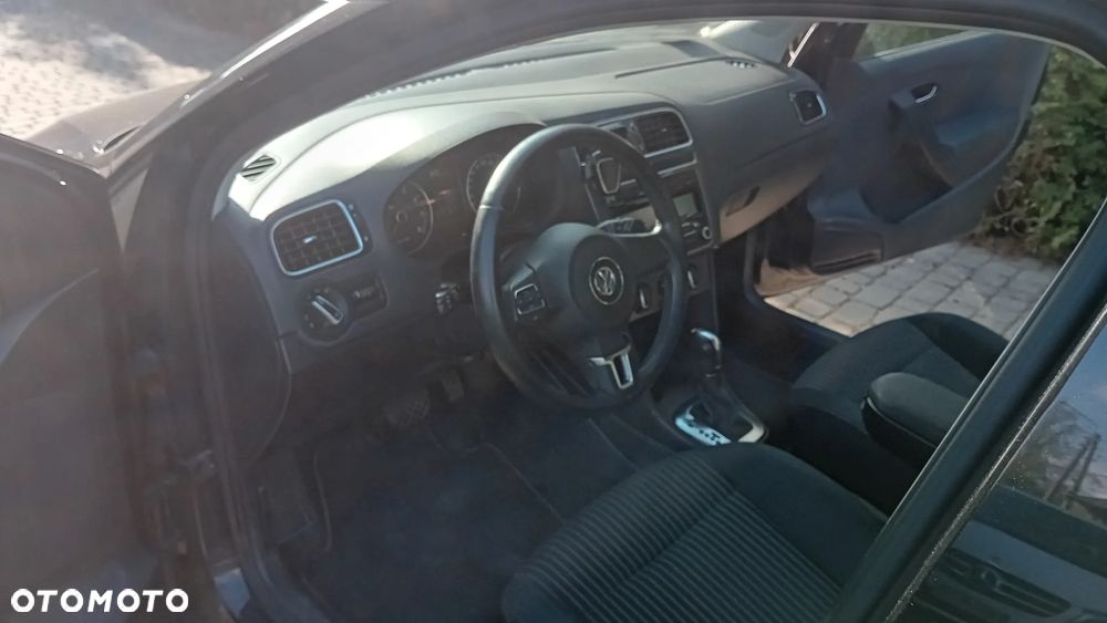 Volkswagen Polo 1.2 TSI Highline DSG - 13