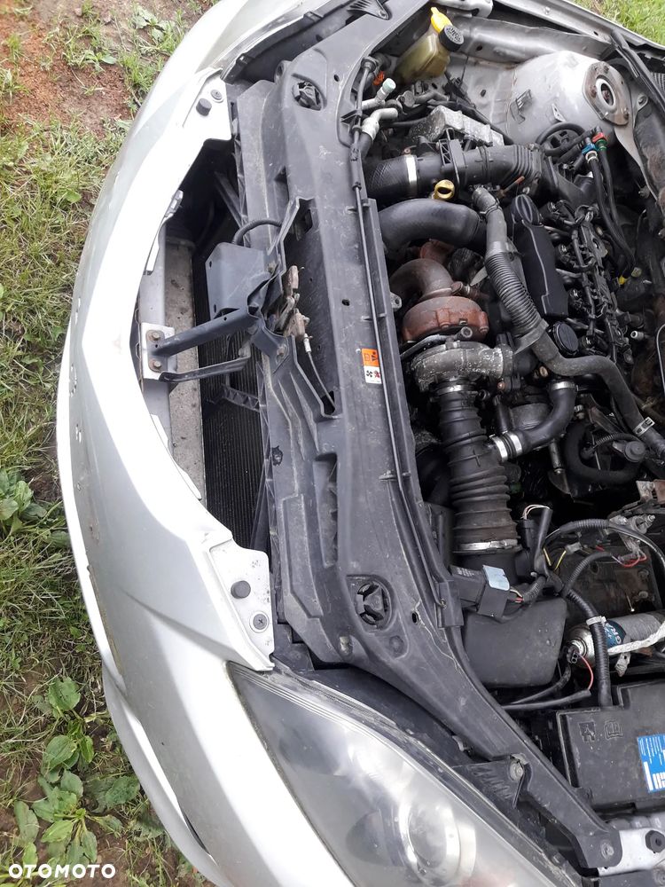 Mazda 3 BK 03-09 1.6 citd  Obudowa komputera - 4