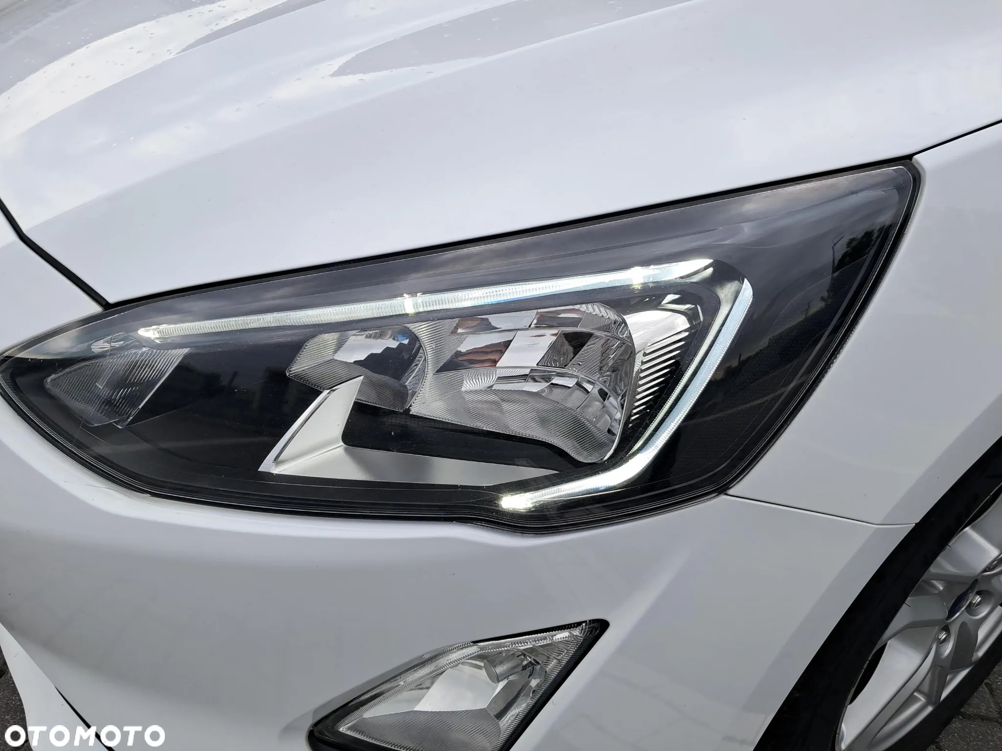 Ford Focus 1.0 EcoBoost Active - 19
