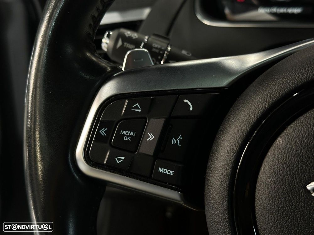 Jaguar F-Type P300 Aut. R-Dynamic — fotografia 9