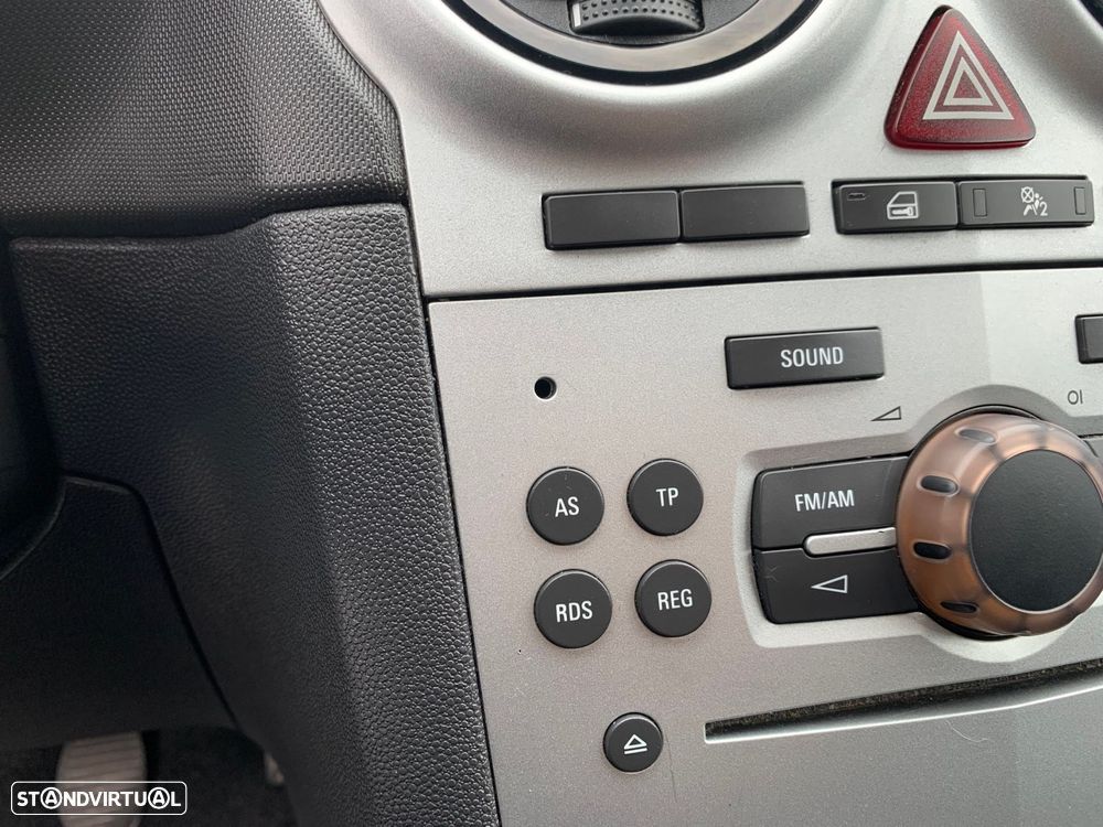 Opel Corsa 1.3 CDTi Enjoy - 40