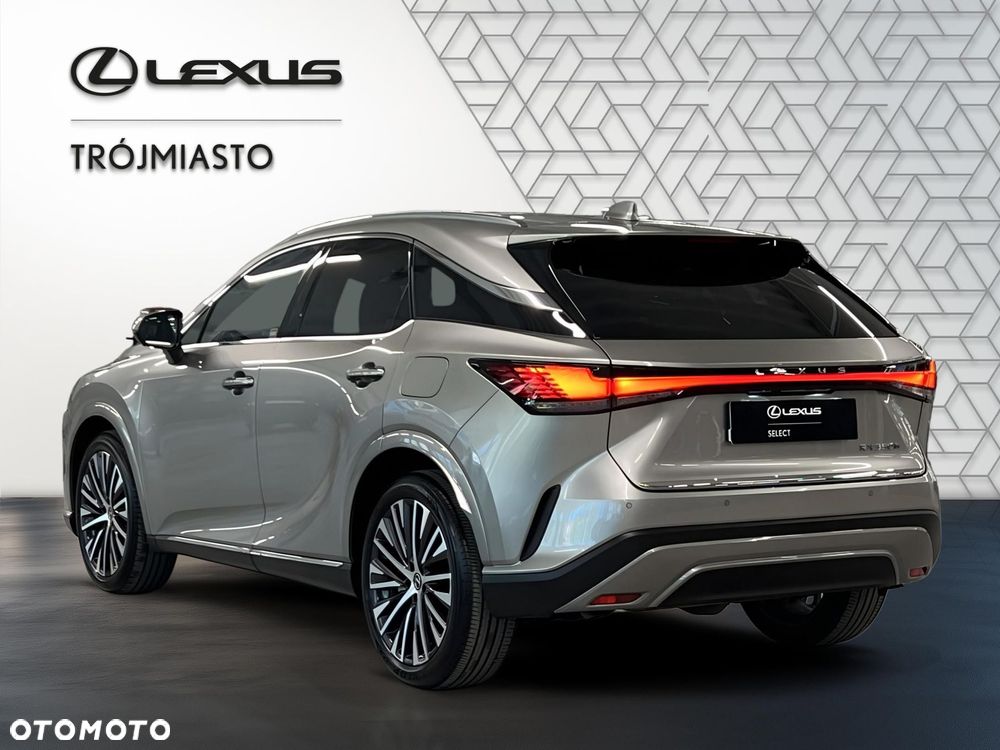Lexus RX - 4