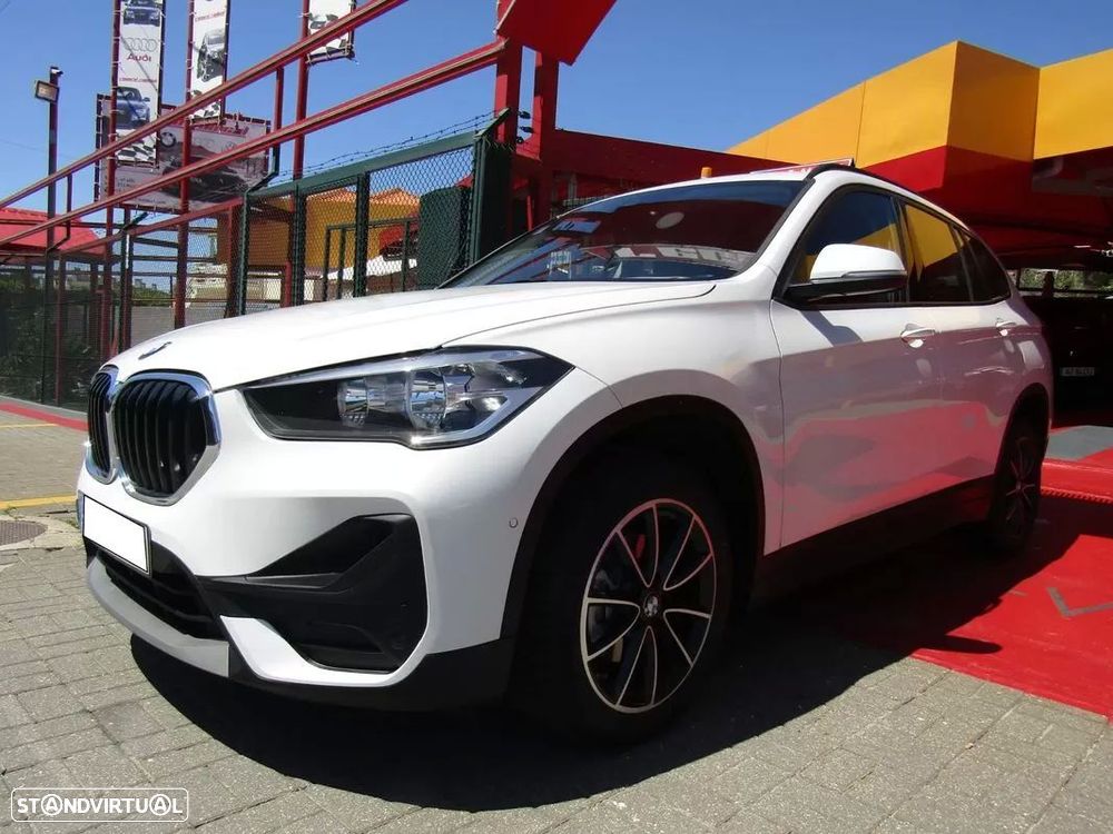 BMW X1 16 d sDrive Auto Line Sport - 12