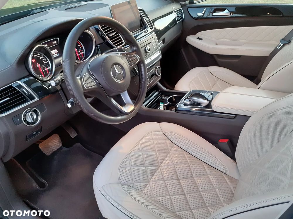 Mercedes-Benz GLS 350 d 4Matic 9G-TRONIC Grand Edition - 14