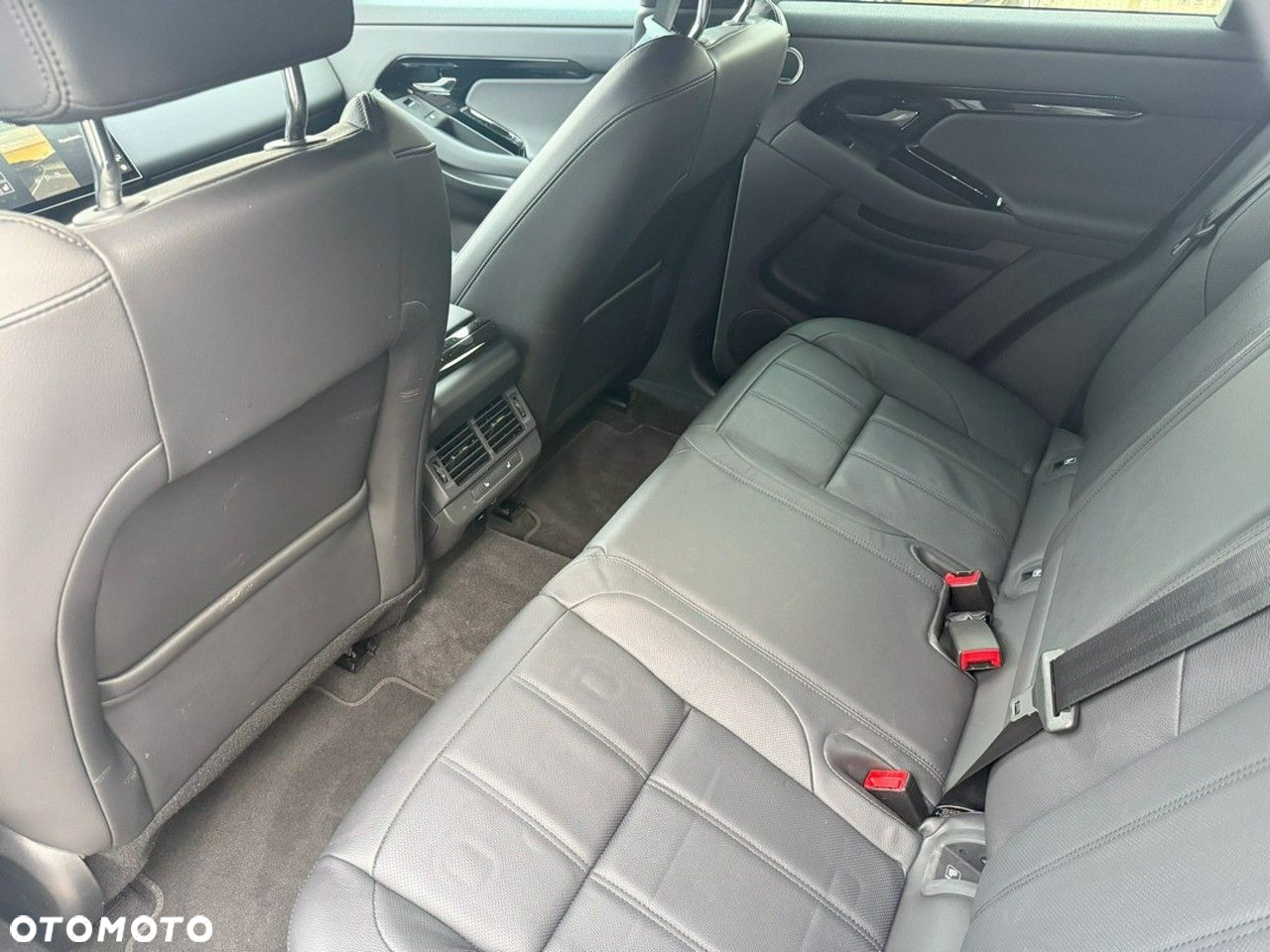 Land Rover Range Rover Evoque - 22