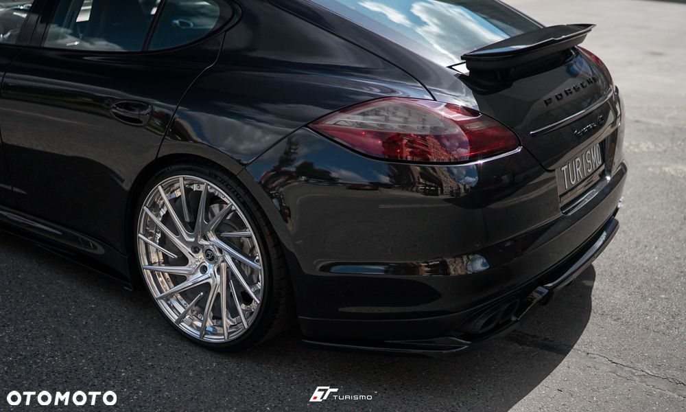 Porsche Panamera 4S - 12