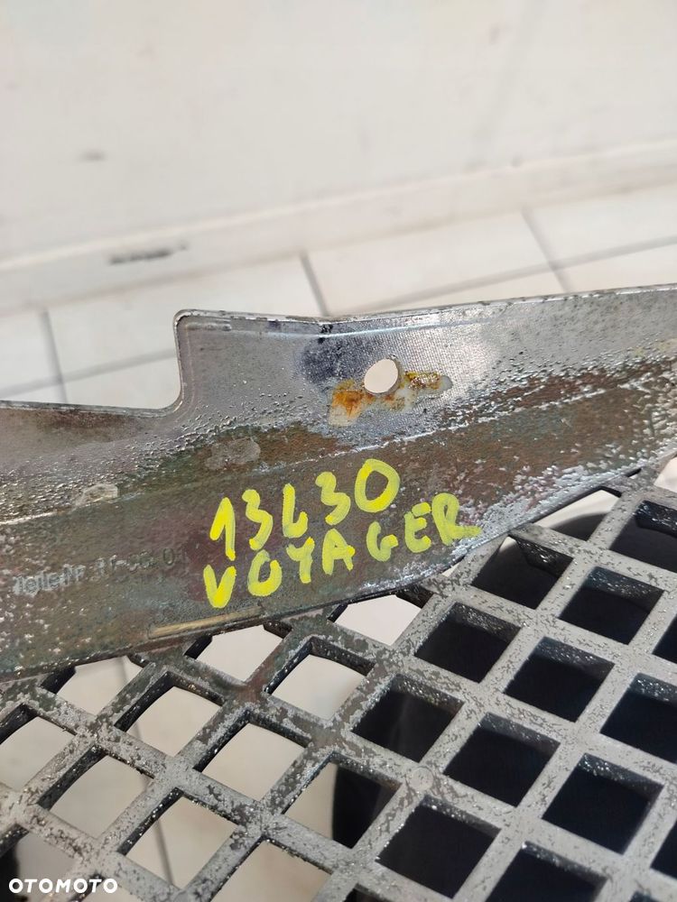 chrysler grand voyager v startech 07r- grill atrapa chłodnicy - 12