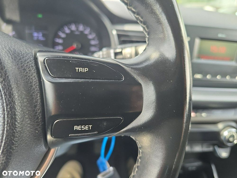 Kia Rio - 20
