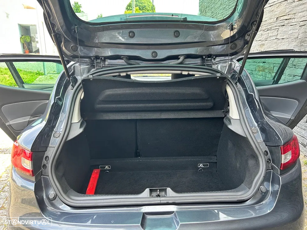 Renault Clio 1.2 TCE GT EDC - 28