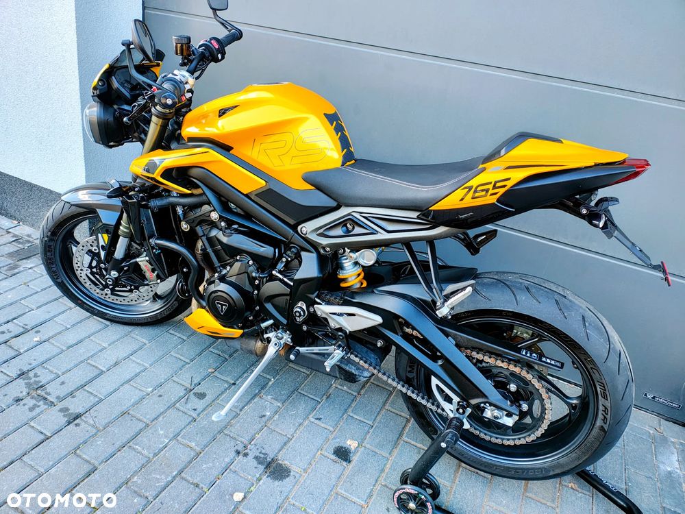 Triumph Street Triple - 8