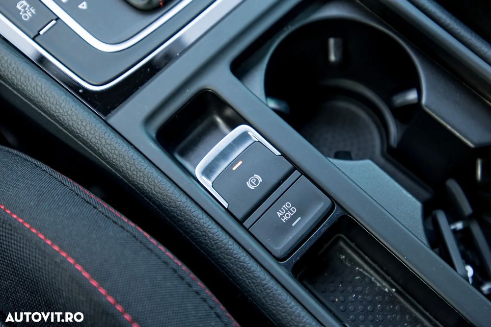 Volkswagen Golf 2.0 TSI DSG GTI - 29