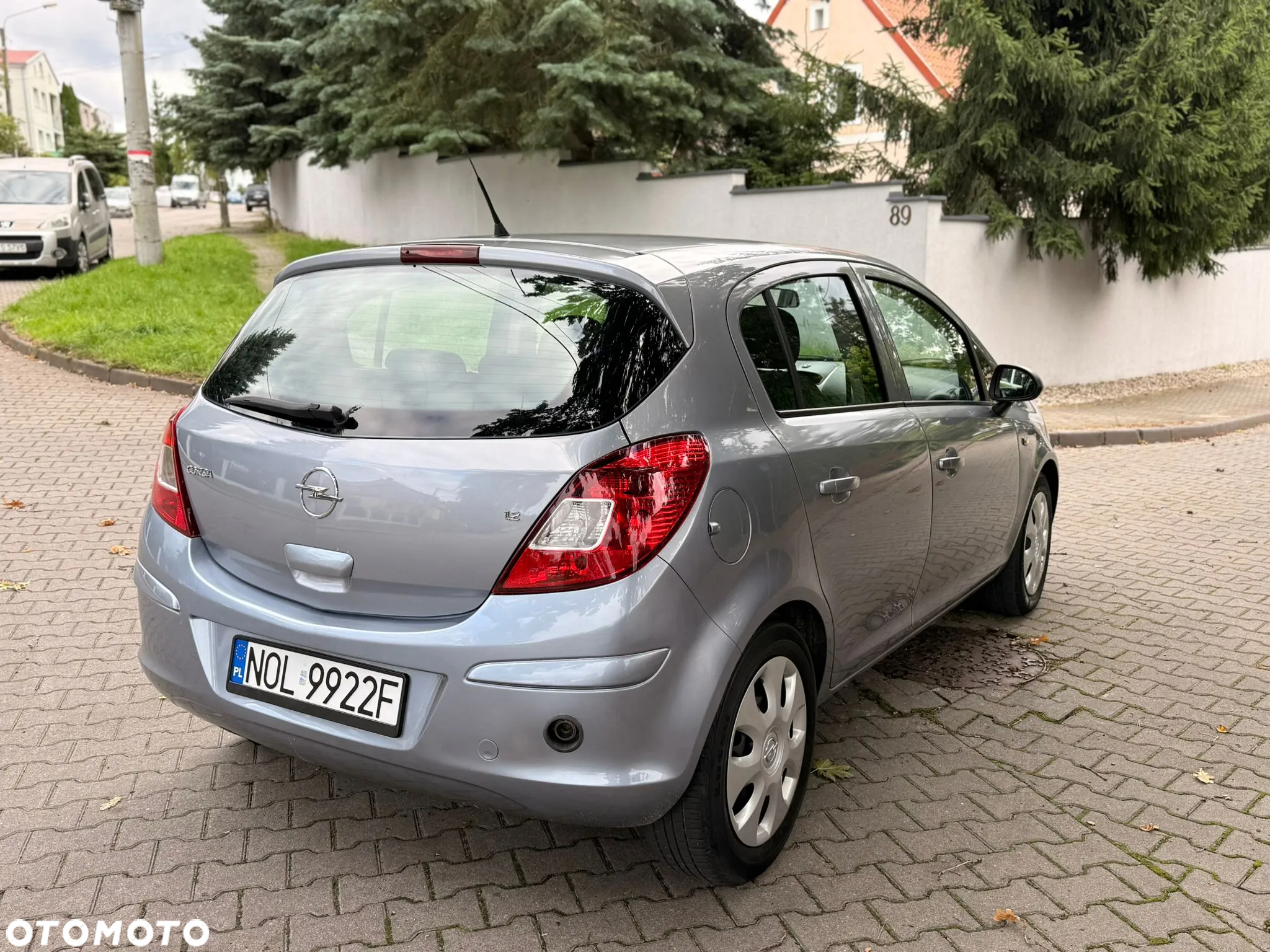 Opel Corsa 1.2 16V Enjoy - 3