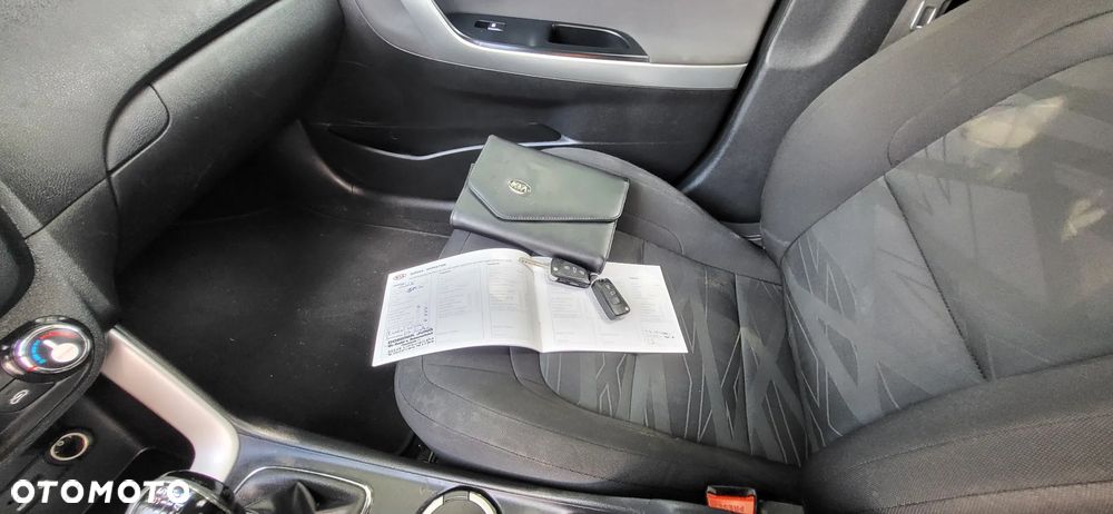 Kia Ceed 1.6 GDI Fifa World Cup Edition - 22