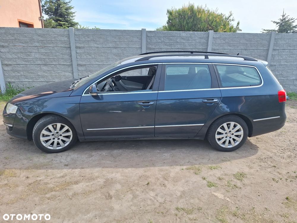 Volkswagen Passat 2.0 TDI DPF Comfortline Family - 1
