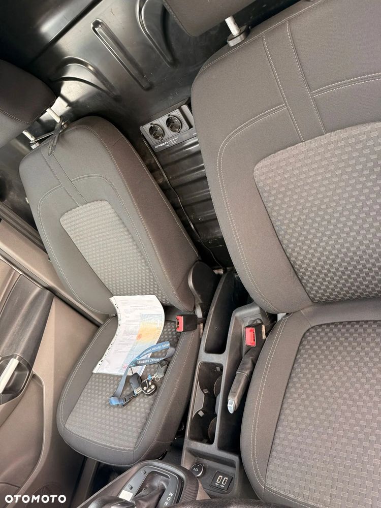 Ford Transit Connect L2 - 10