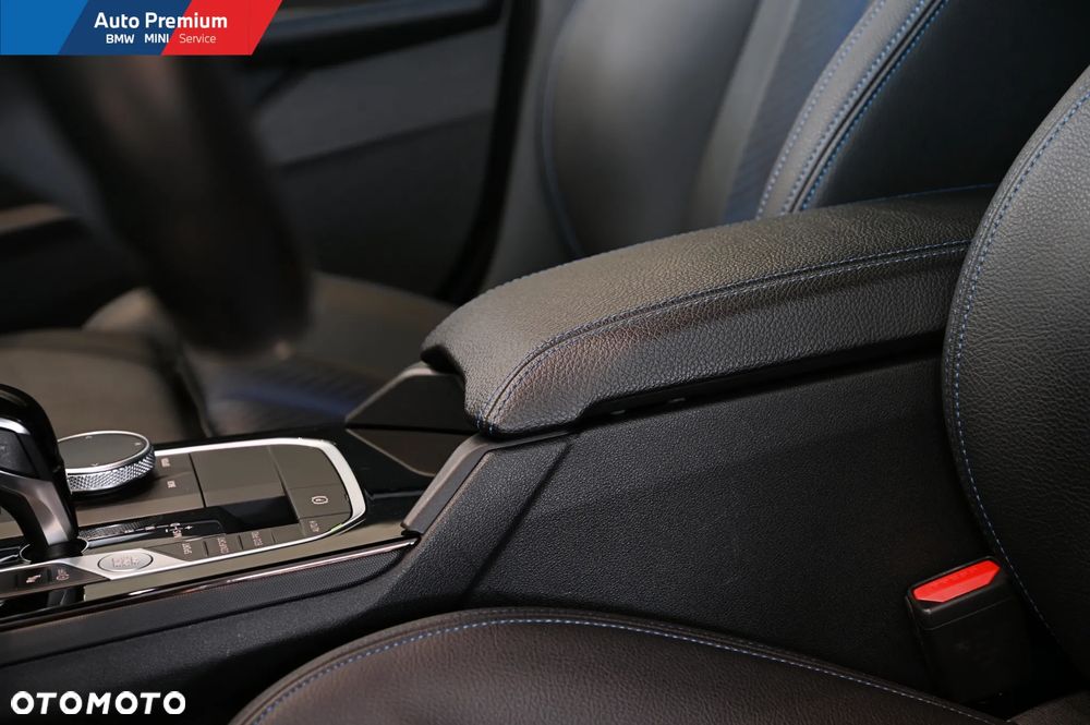 BMW Seria 2 218i - 9