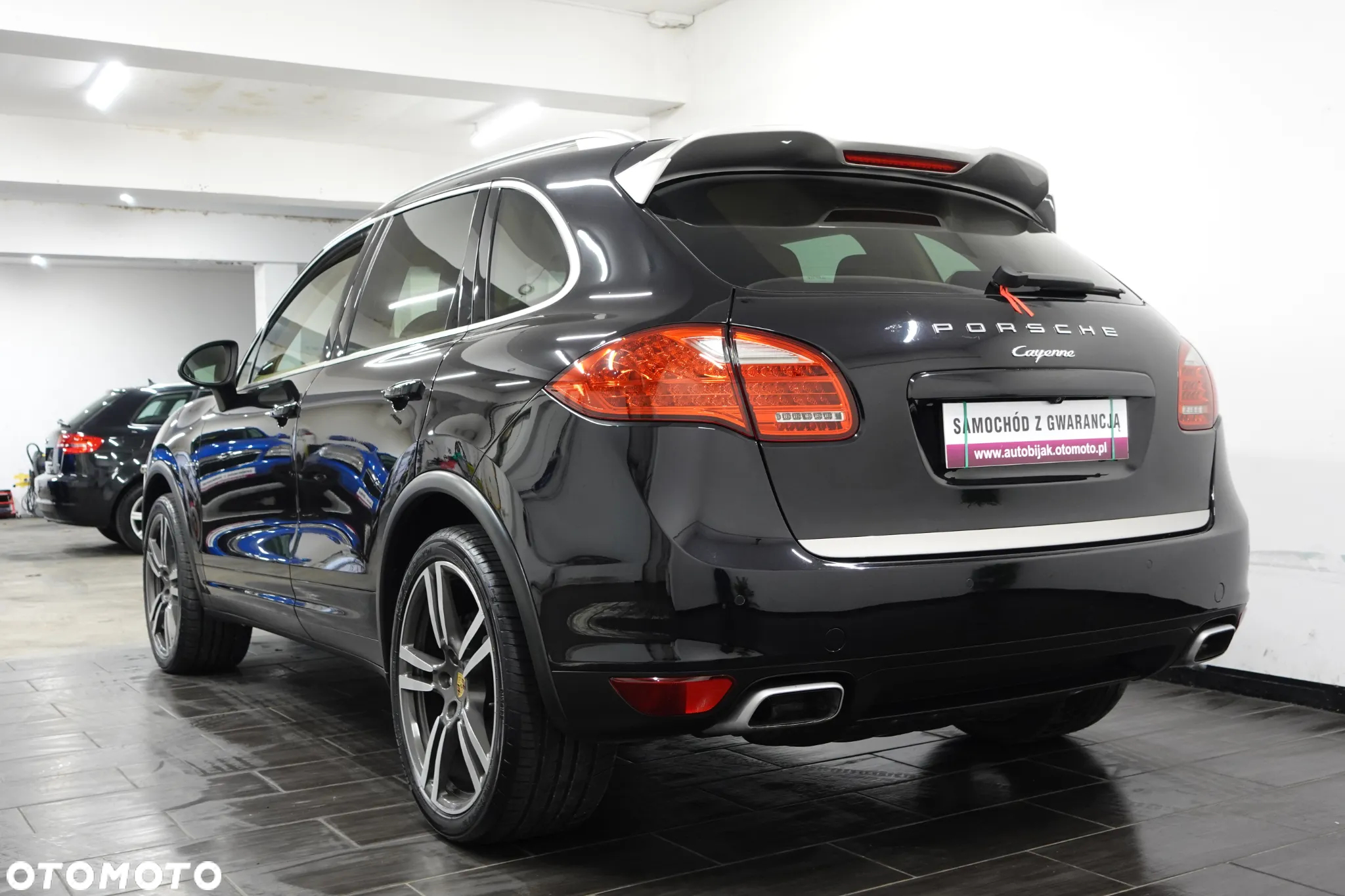 Porsche Cayenne Diesel Platinum Edition - 6