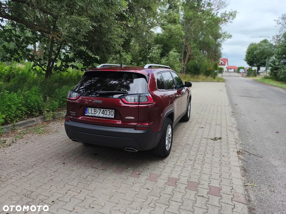 Jeep Cherokee - 29