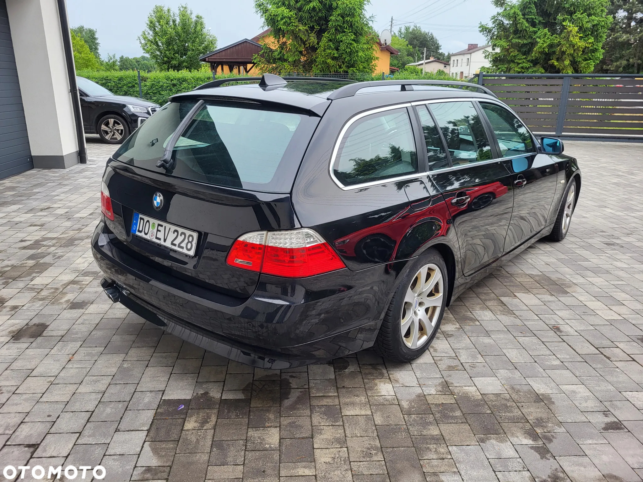 BMW Seria 5 525d Touring - 4