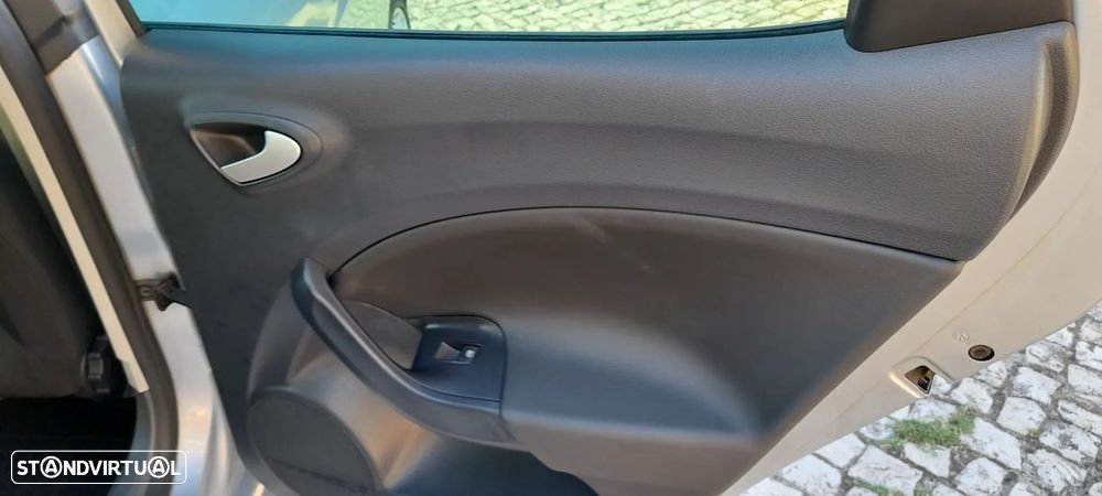 SEAT Ibiza 1.6 TDI 25 Anos DPF - 26