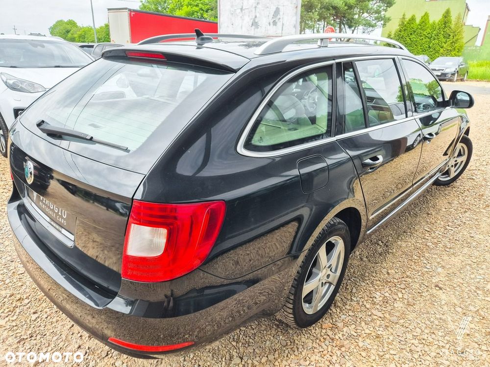 Skoda Superb 2.0 TDI Elegance DSG - 3